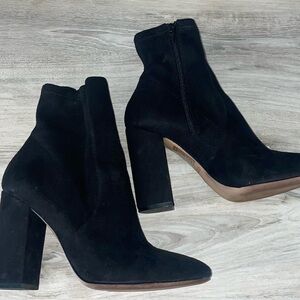 Aldo  Women's Ankle Boots,booties faux suede size 6